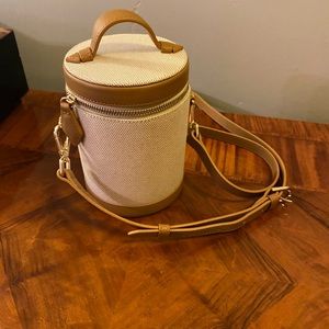 Paravel Crossbody Capsule